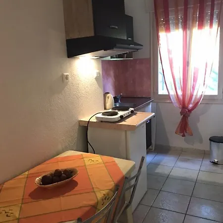 Apartment On The Skala Sotiros