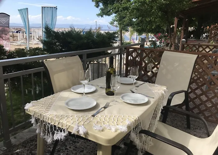 Apartment On The Skala Sotiros