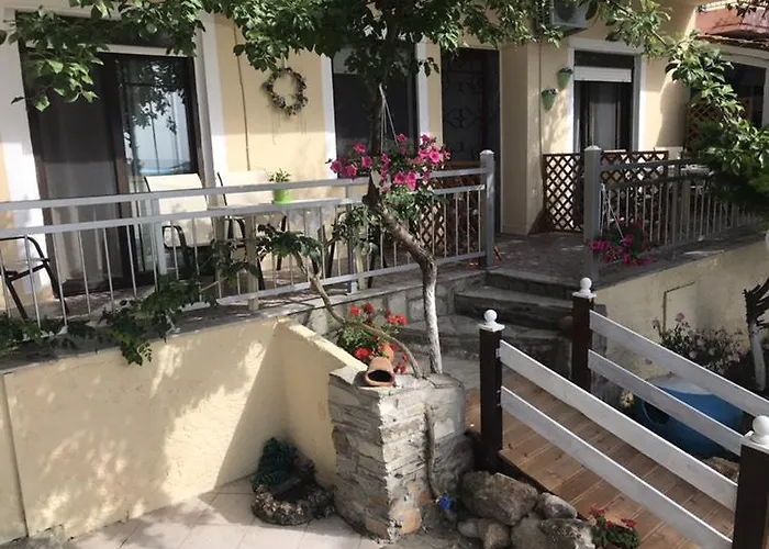 On The Skala Sotiros